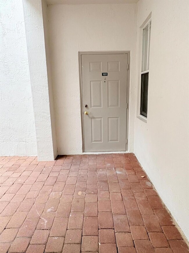 4311 SW 160th Ave unit 101, Miramar, FL 33027 - photo 4