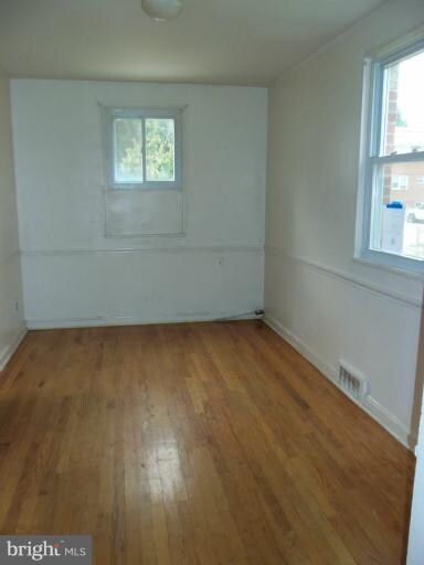 3808 Midheights Rd, Baltimore, MD 21215 - photo 5