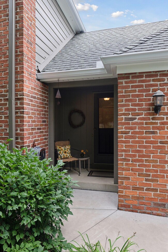 4671 Woodridge Rd, Minnetonka, MN 55345 - photo 4