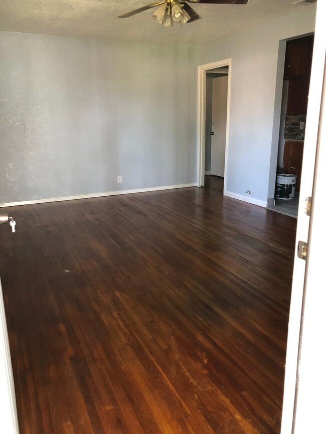 3914 Alice St, Houston, TX 77021 - photo 3