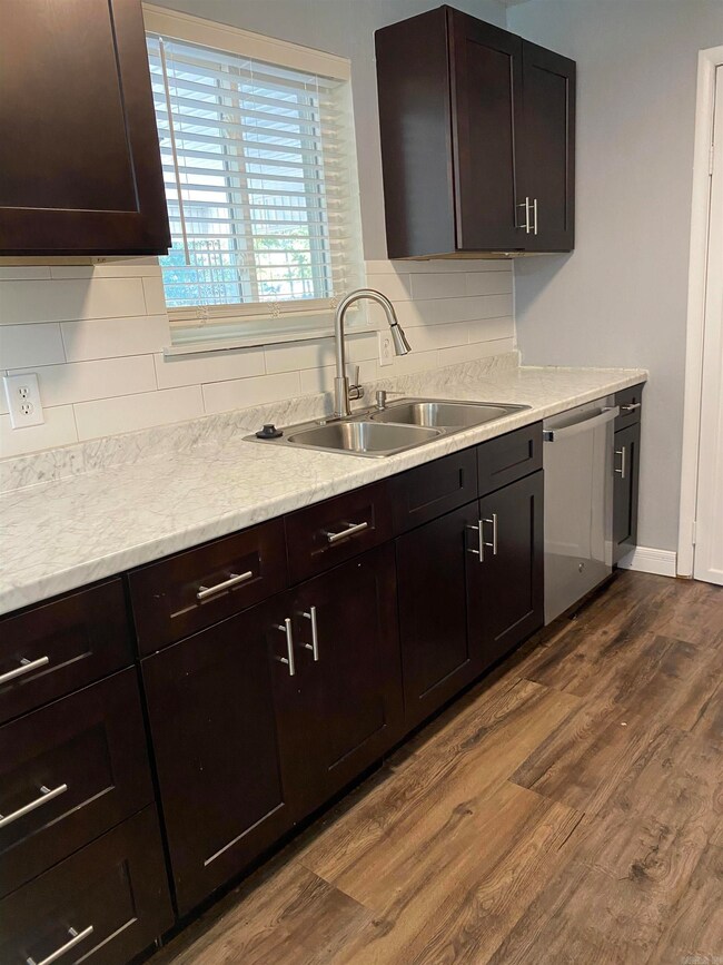 1200 W Kiehl Ave, Sherwood, AR 72120 - photo 5