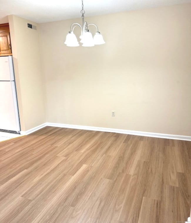 25 Old Turnpike Rd unit Building 15 1, Southington, CT 06489 - photo 3