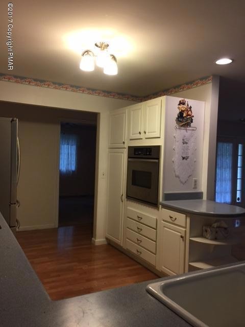 1344 Sherwood Forest Rd, Stroudsburg, PA 18360 - photo 5