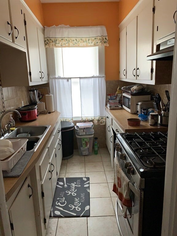 2 Wiley St, Fall River, MA 02720 - photo 6