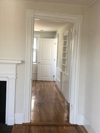 10 Rowland St unit 2, Marblehead, MA 01945 - photo 4