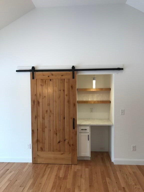 288 Old Marsh Hill Rd, Dracut, MA 01826 - photo 7