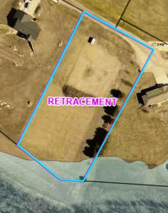 2210 S Linn Ave, New Hampton, IA 50659 - photo 4