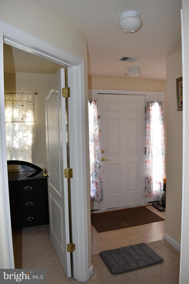 23125 Roberts Tavern Dr, Clarksburg, MD 20871 - photo 3