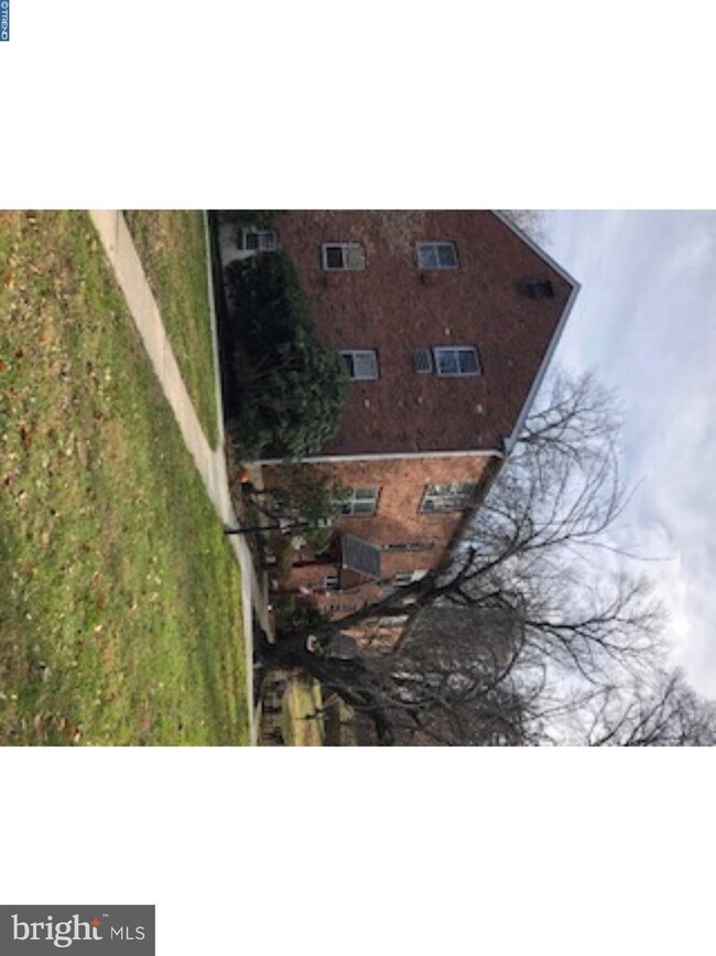 1011 Montgomery Ave unit S, Bryn Mawr, PA 19010 - photo 4