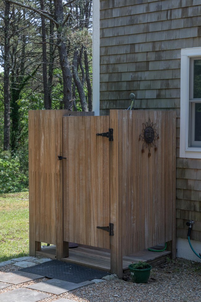 Quintessential outdoor shower