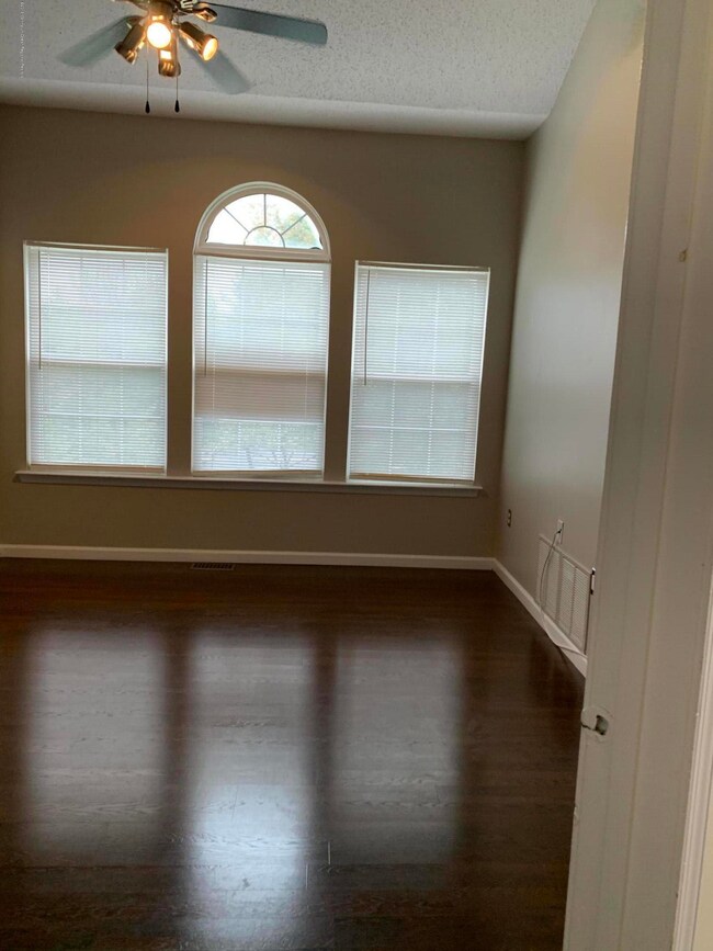 81 Madison Ct unit 71, Tinton Falls, NJ 07712 - photo 6