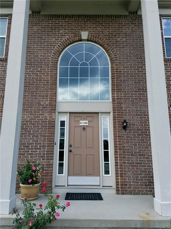 11836 Weathered Edge Dr, Fishers, IN 46037 - photo 2