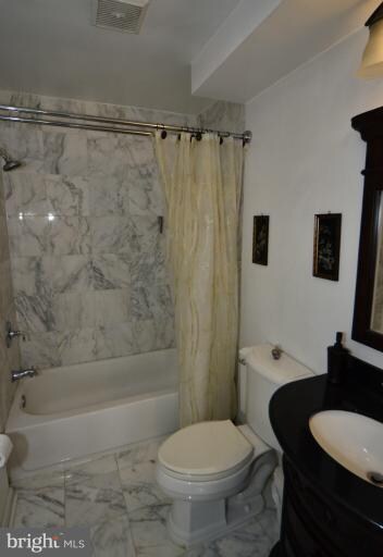 9536 Blake Ln, Fairfax, VA 22031 - photo 3