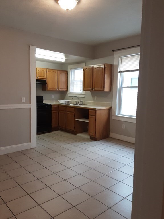 43 Sumner St unit 4, Revere, MA 02151 - photo 7