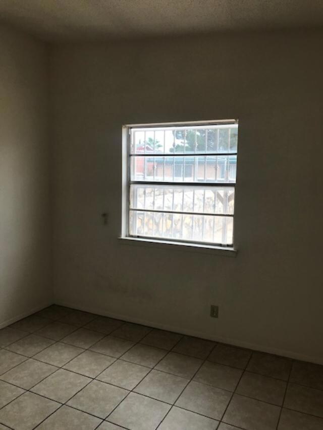 10532 Shannon Place, El Paso, TX 79925 - photo 6