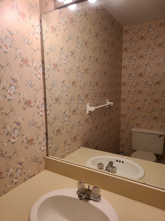 115 Carriage Ln unit 115, Taunton, MA 02780 - photo 7