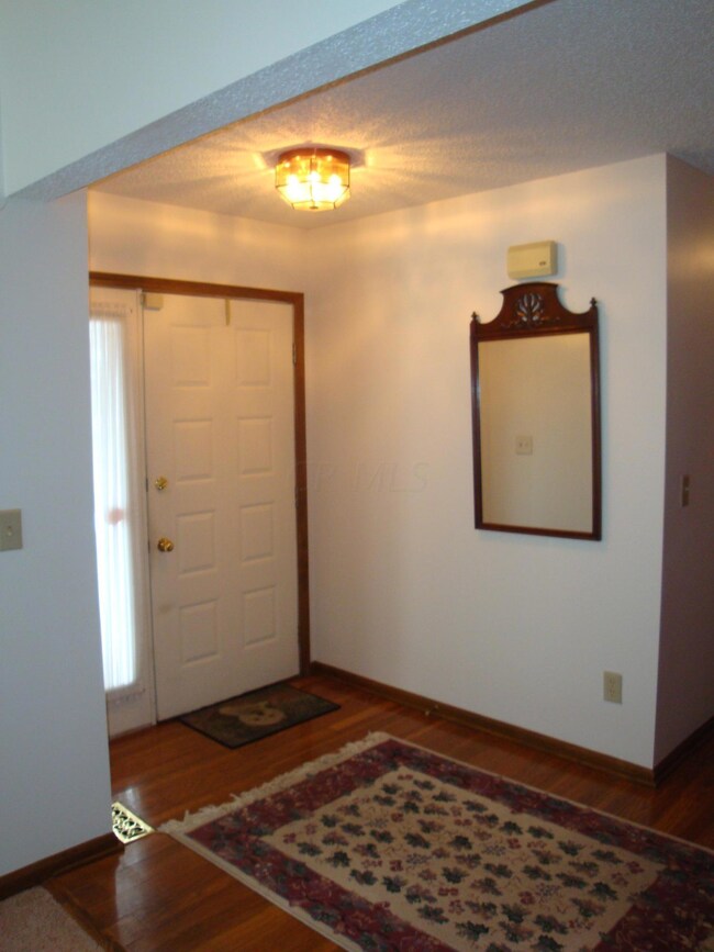 3883 Inverness Cir, Dublin, OH 43016 - photo 3