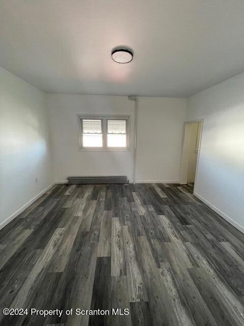 414 Brown Ct unit 1st Floor, Dunmore, PA 18512 - photo 3