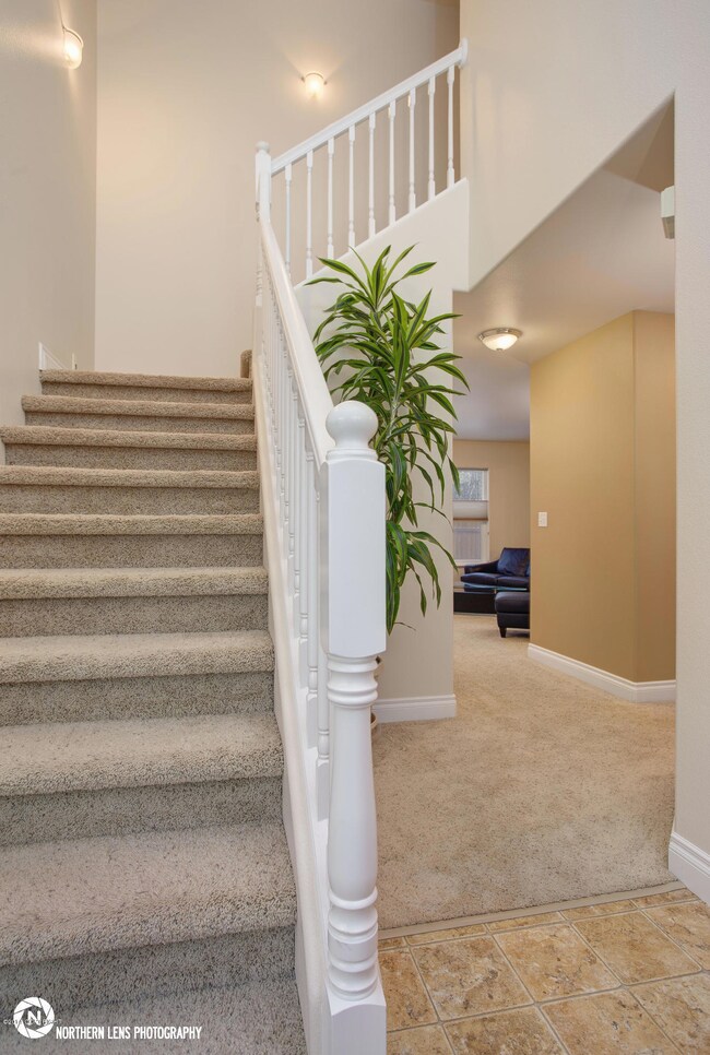 5 Entrance Interior