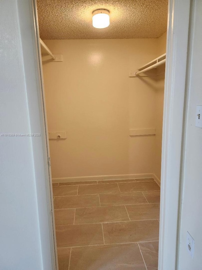 Horizons West unit 415, Miami, FL 33183 - photo 6