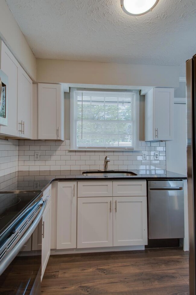 New granite counters and stainless steel appliances!