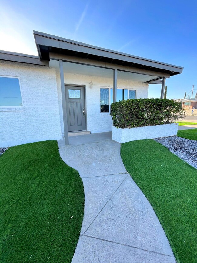 1201 Sumac Dr, El Paso, TX 79925 - photo 3