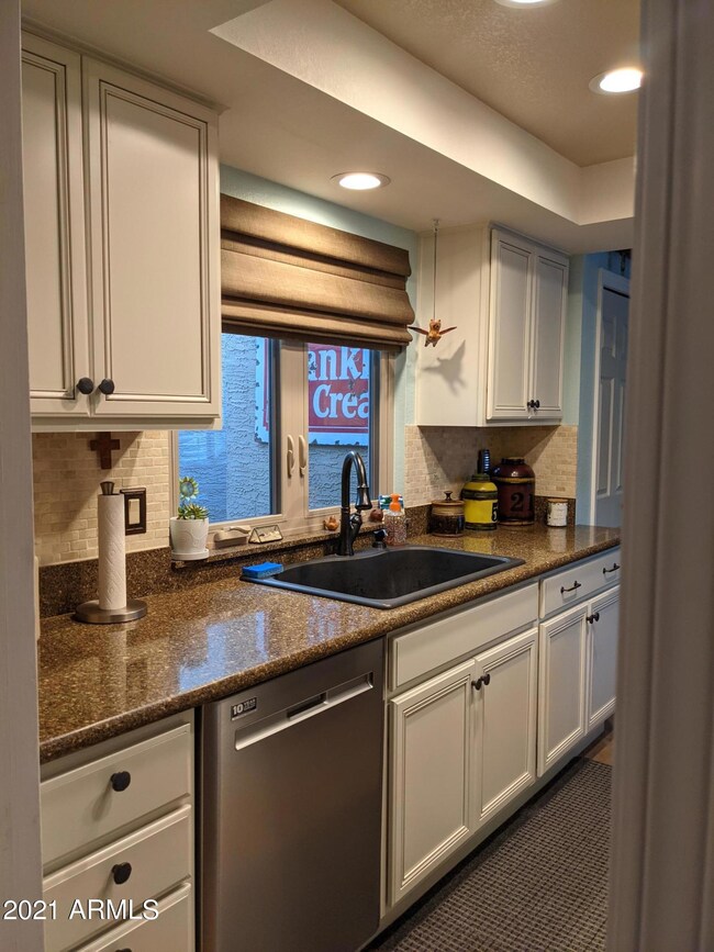 Kitchen counter_Sink from living area