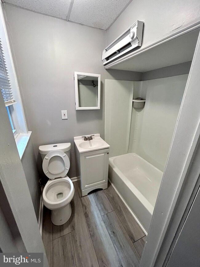 423 Main St unit A, Darby, PA 19023 - photo 5