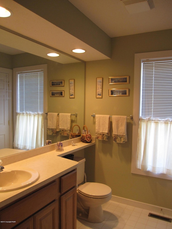 128 Conifer Ln, Pocono Pines, PA 18350 - photo 4