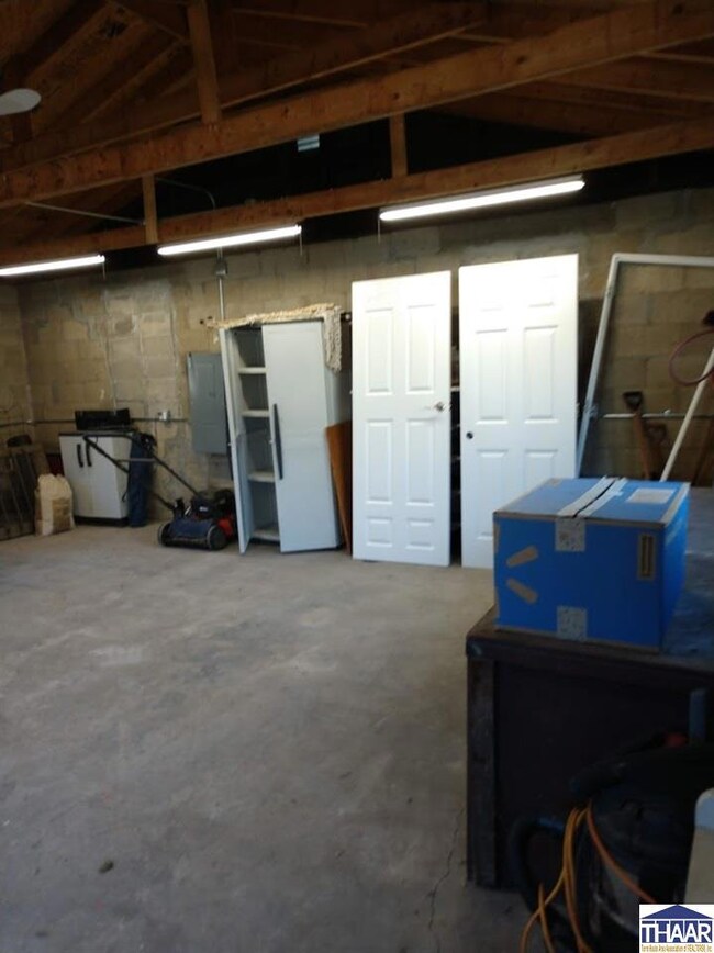 3205 Crawford St, Terre Haute, IN 47803 - photo 5