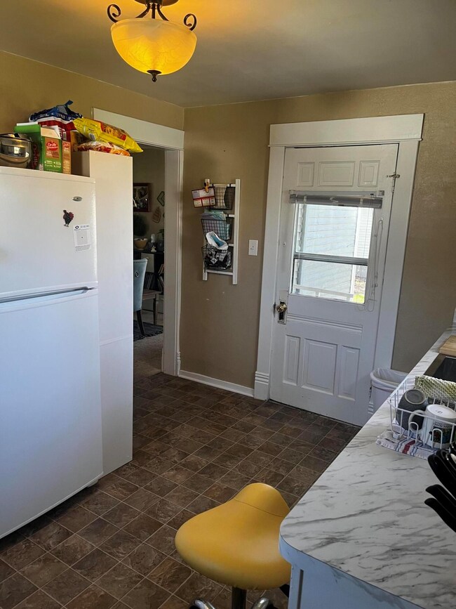 818 Degroff St, Grand Ledge, MI 48837 - photo 7