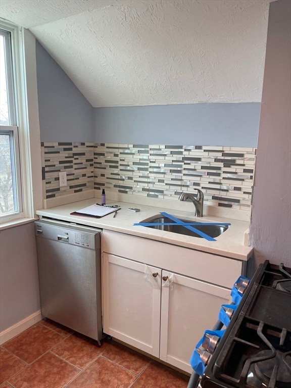 6 Windsor St, Worcester, MA 01605 - photo 2