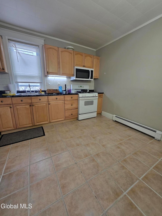 26 van Derveer St, Amsterdam, NY 12010 - photo 7