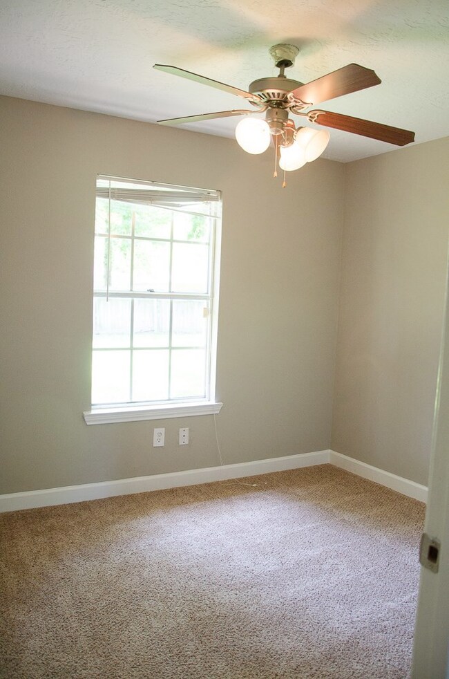 16930 David Glen Dr, Friendswood, TX 77546 - photo 5