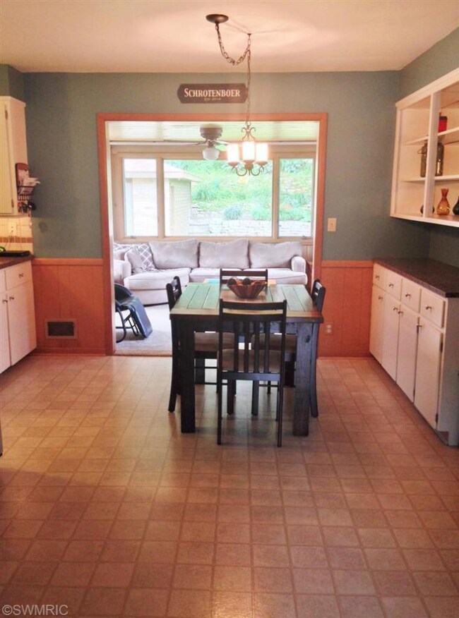 1544 10th St NW, Grand Rapids, MI 49504 - photo 5