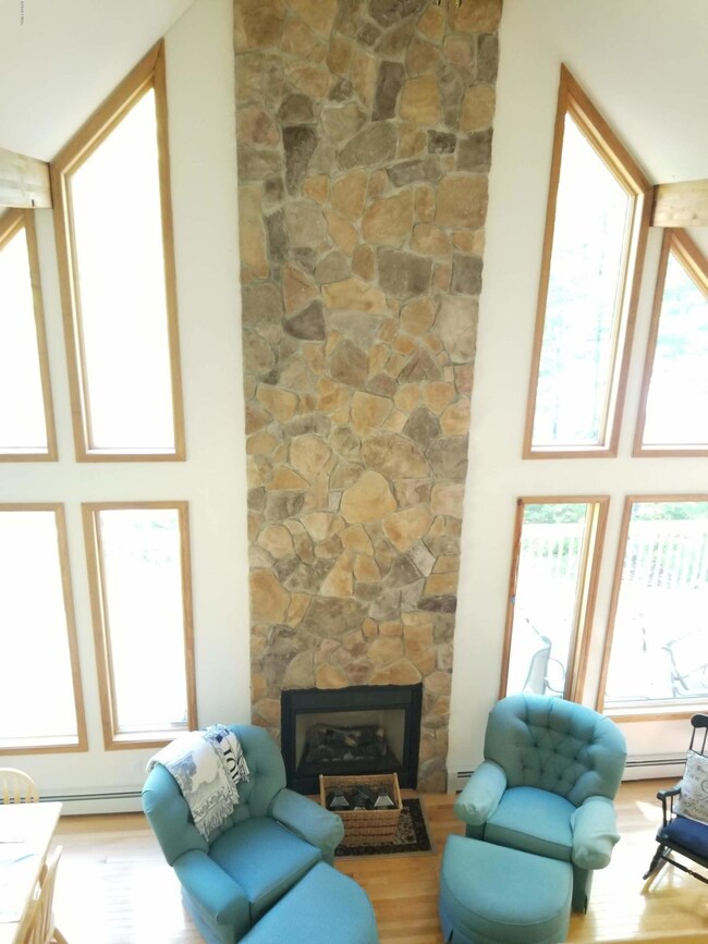 112 Kemadobi Cir E, Dingmans Ferry, PA 18328 - photo 7