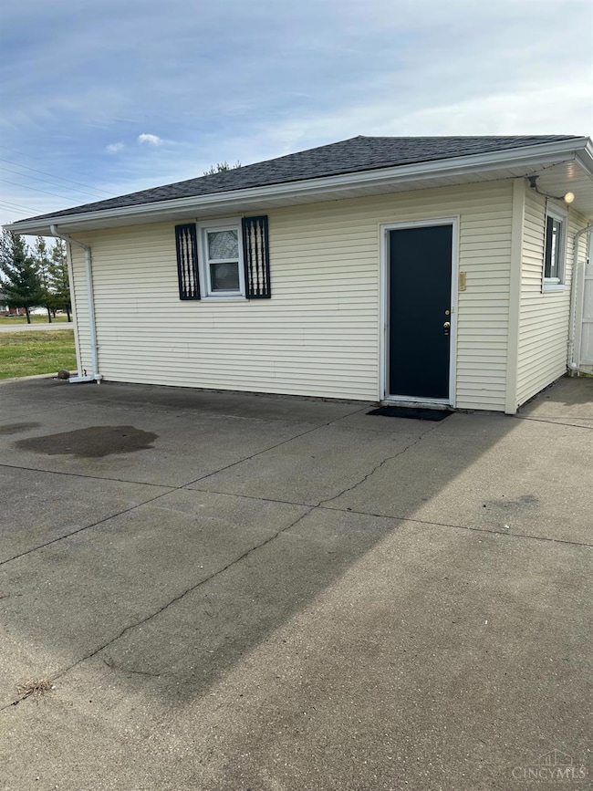 1385 Millville Oxford Rd, Hamilton, OH 45013 - photo 4