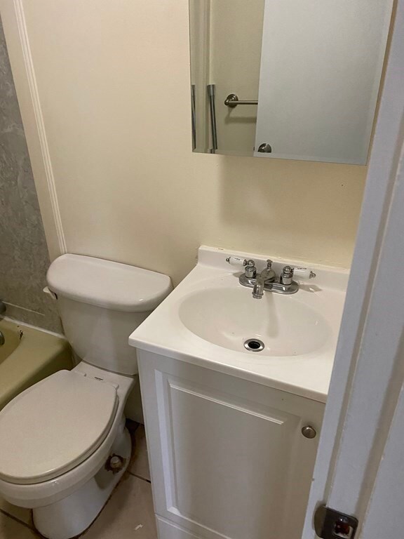 21 Flint St unit 19C, Somerville, MA 02145 - photo 3