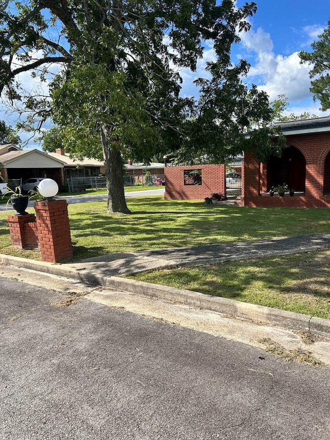 CORNER  OF LOT BEGINING OF HOUSE