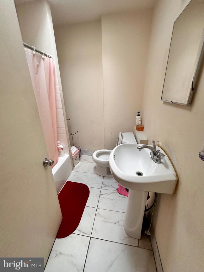 704 Mcclellan St, Philadelphia, PA 19148 - photo 7