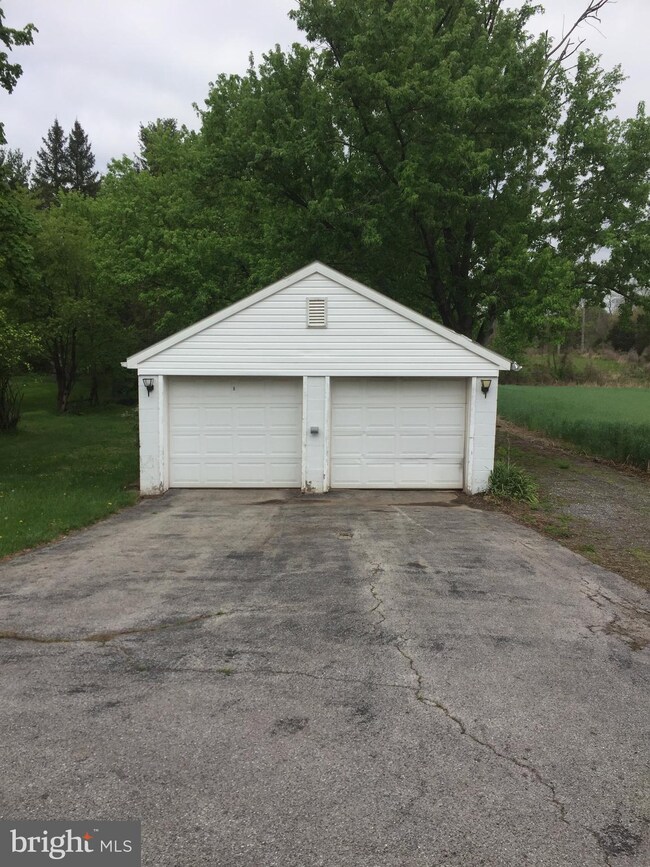 4280 Old Taneytown Rd, Taneytown, MD 21787 - photo 4