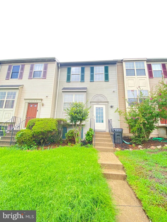 2007 Winslow Ct, Woodbridge, VA 22191 - photo 2