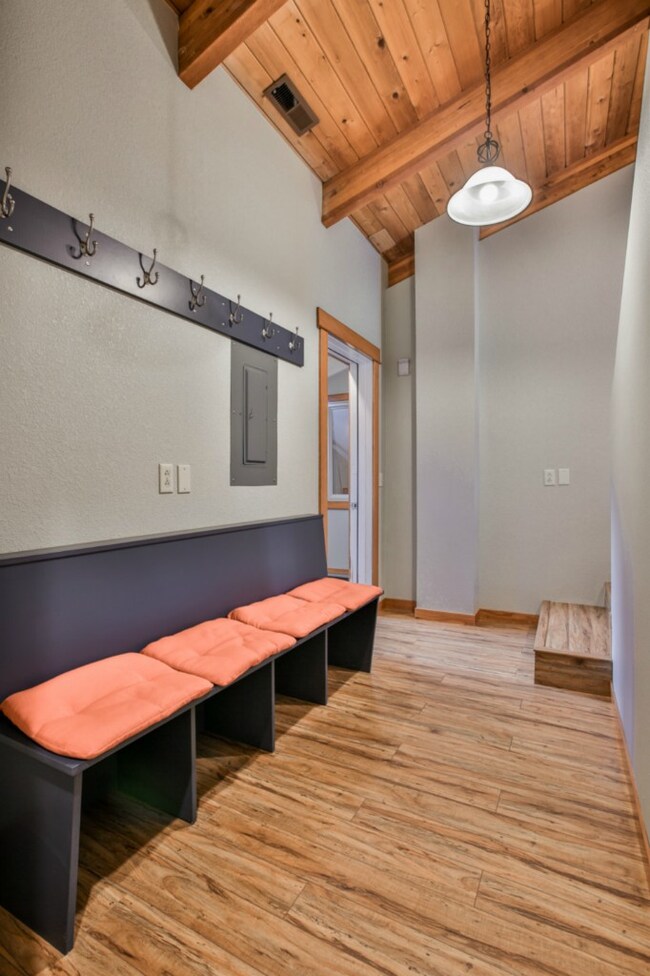 8360 Double Ditch Rd, Lynden, WA 98264 - photo 3