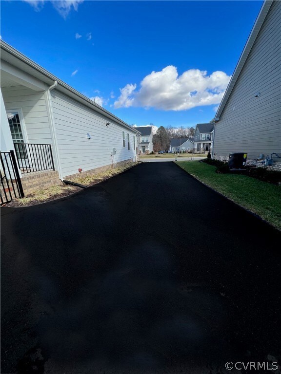 221 Lauradell Rd, Ashland, VA 23005 - photo 2