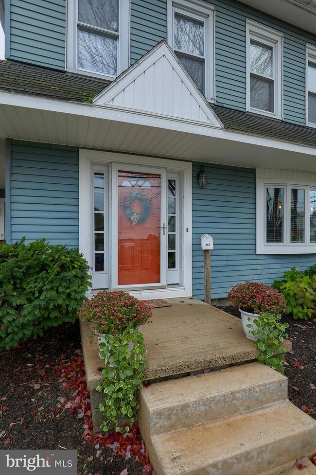 346 E Jackson St, New Holland, PA 17557 - photo 4