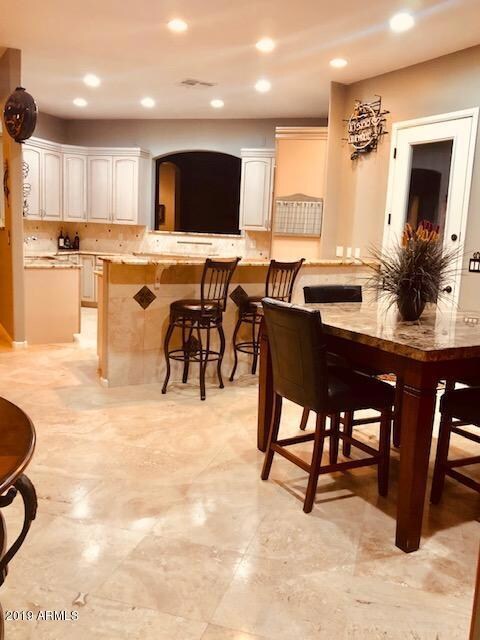 Open Kitchen Breakfast Room