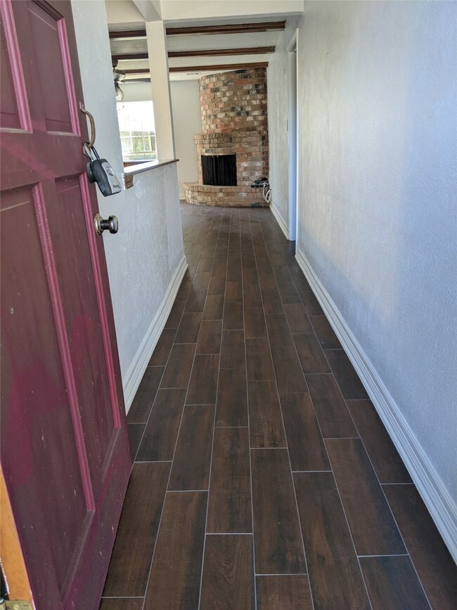 3403 Saratoga Dr, Houston, TX 77088 - photo 2