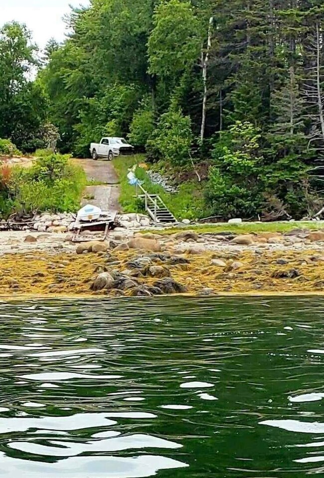 21-8-21 Pond Ln, Surry, ME 04684 - photo 6