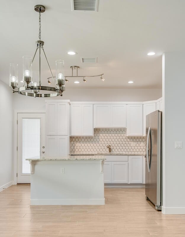 453 Sun Temple Rd, Socorro, TX 79927 - photo 4