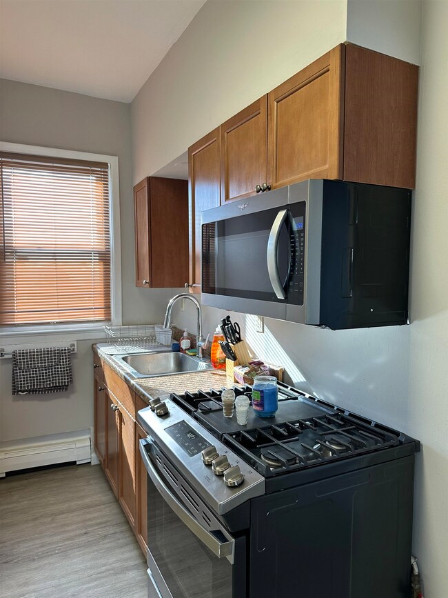 46-48 E 17th St unit 3R, Bayonne, NJ 07002 - photo 6